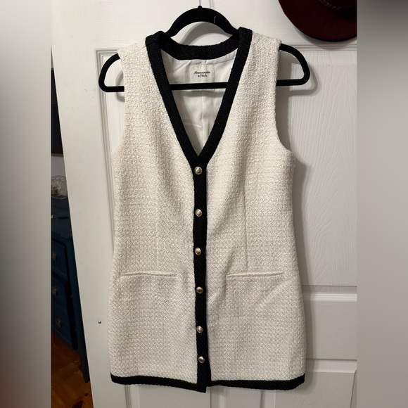Abercrombie & Fitch Tweed White Dress with Black Accents - Picture 3 of 8